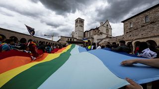 Marche pour la paix entre Pérouse et Assise en Italie