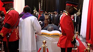 President Uhuru leads Kenyans in paying tribute to Kibaki