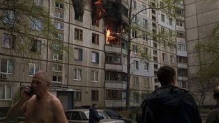 Nach einem russichen Angriff in Charkiw in der Ukraine
