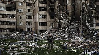 Ataque sobre un edificio del este de Ucrania
