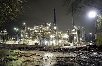 Beleuchtete Raffinerie in Gelsenkirchen, Deutschland, 05.04.2022