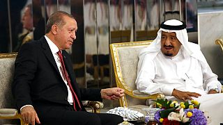 Cumhurbaşkanı Erdoğan 2017 yılında iki günlük Ortadoğu ziyareti sırasında Kral Selman'la biraraya gelmişti