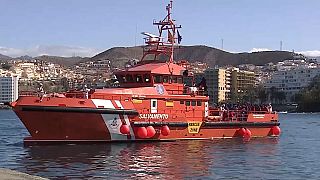 Корабль испанской морской спасательной службы