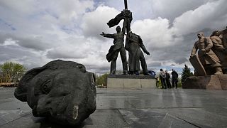 Ukrainian authorities on Tuesday dismantled a huge Soviet-era monument in the centre of Kyiv meant to symbolise friendship between Russia and Ukraine