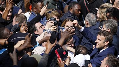 الظهور الأول للرئيس الفرنسي بعد فوزه بولاية ثانية في الانتخابات فرب باريس