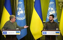 Guterres e Zelensky durante la conferenza stampa congiunta. (Kiev, 28.4.2022)