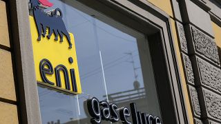 شركة "إيني" الإيطالية تستعد لفتح حساب في بنك "غازبروم"  بالروبل لتسديد ثمن إمدادت الغاز الروسي