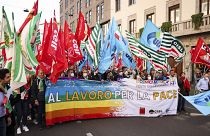 Mai-Demo mit Friedensbotschaft in Italien