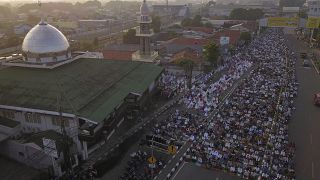 صلاة عيد الفطر في إندونيسيا 