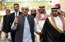 Pakistan Başbakanı Şahbaz Şerif, Suudi Arabistan ziyaretinde