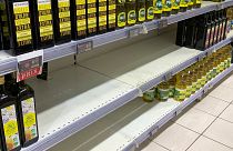 کمبود روغن آفتابگردان در سوپرمارکتی در پاریس