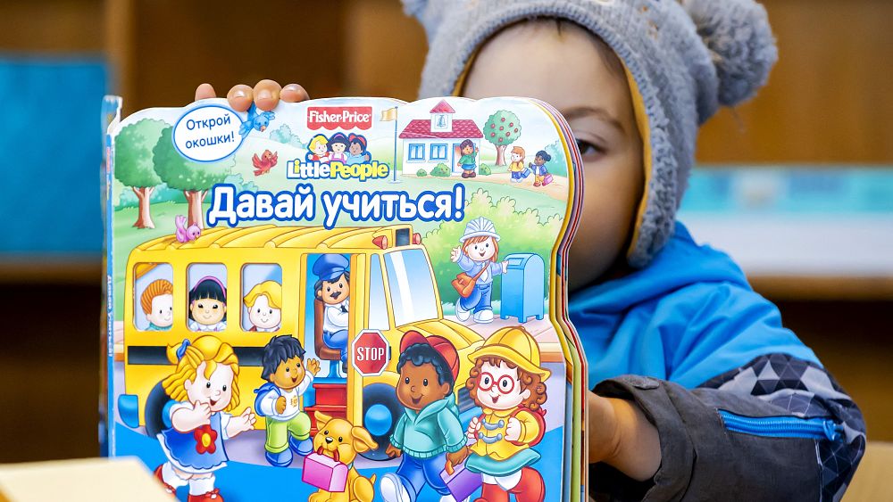 Ukrainian school for refugee children launches in Brussels