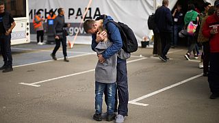 Des habitants de Marioupol évacués à Zaporijia (2 mai 2022)