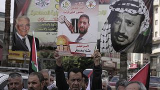 فلسطينيون يشاركون في مظاهرة تضامنية مع هشام أبو هواش، عضو في الجهاد الإسلامي تحتجزه إسرائيل 02/05/2022