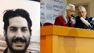 مارك وديبرا تايس، والدا أوستن تايس المفقود في سوريا، يتحدثان خلال مؤتمر صحفي في نادي الصحافة في بيروت، لبنان ، 4 ديسمبر 2018