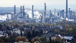 A União Europeia tem procurado libertar-se da dependência dos combustíveis fósseis russos