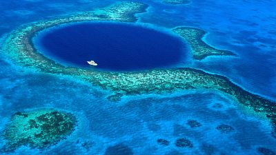 Blue Hole, Belize Barrier Reef Blue Hole, Belize Barrier Reef