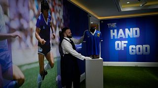 فروش لباس معروف مارادونا در بازی مقابل انگلیس