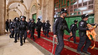 الشرطة الإسرائيلية تقتحم المسجد الأقصى. 05/05/2022