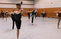 Занятия труппы Национального балета Испании