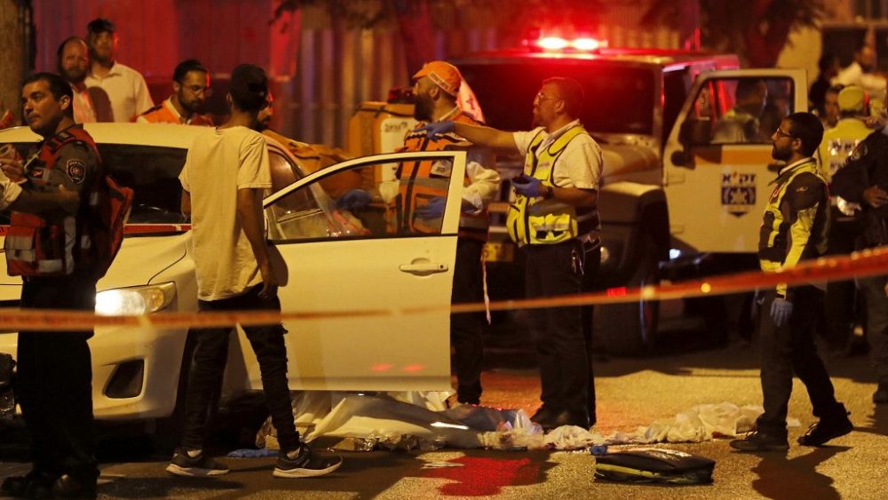 İsrail'in elad kentindeki bıçaklı saldırıda en az 3 kişi yaşamını yitirdi