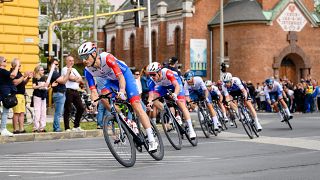 A Giro d'Italia nyitóetapjának mezőnye Székesfehérváron.