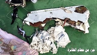 جزءًا من حطام رحلة مصر للطيران MS804