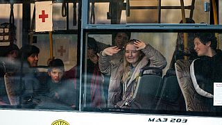 Des civils évacués de Marioupol