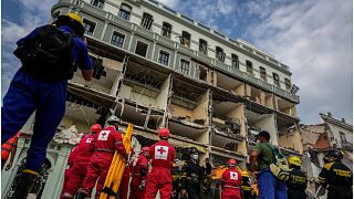 Búsqueda de desaparecidos tras la explosión en el Hotel Saratoga de La Habana