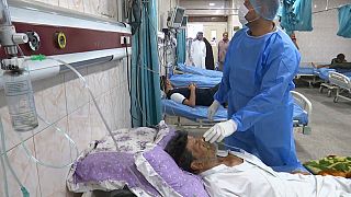 Iraquianos em hospital com problemas respiratórios. -