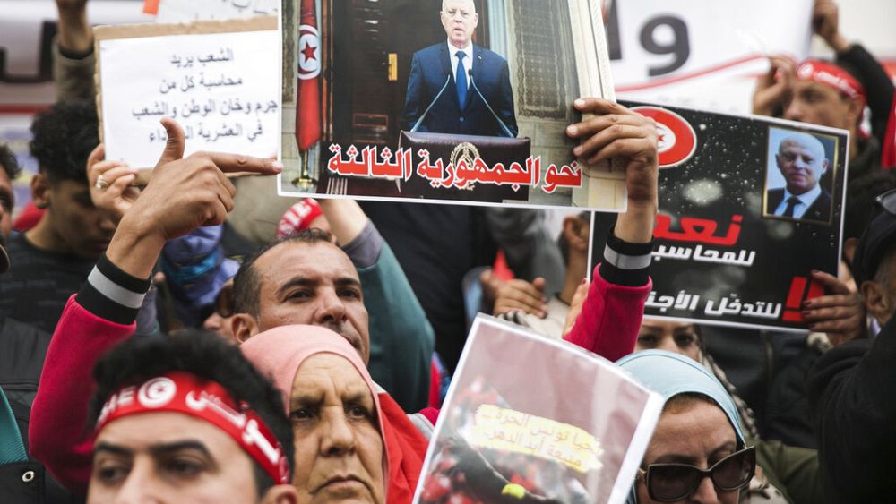 Tunisie : les pro-saïed se soucient peu de la dérive autoritaire leur président