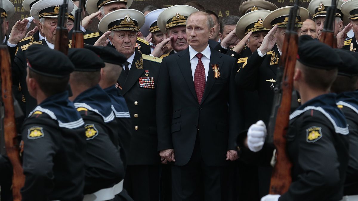 Putin, Zafer Günü kutlamalarında