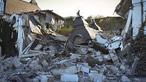 L'hôtel Grande Pettine détruit par un missile à Odessa, en Ukraine, dimanche 8 mai 2022.