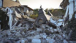 Das Hotel "Grande Pettine" wurde durch einen russischen Raketenangriff zerstört, 08.05.2022