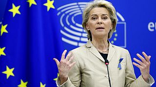 Ursula von der Leyen anuncia novo pacote de ajuda à Ucrânia