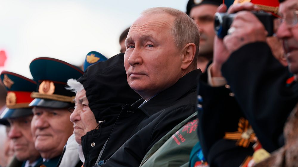 Putin afirma que seguirá adelante con sus planes en ucrania mientras continúa la ofensiva el este