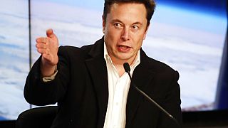 Elon Musk während einer Pressekonferenz 2019.