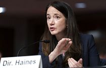 "Gli obiettivi di Putin non sono cambiati", dice la Direttrice dell'Intelligence americana, Avril Haines.