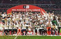 Kupagyőzelmét ünnepli a Ferencváros labdarúgó csapata a Puskás Arénában.