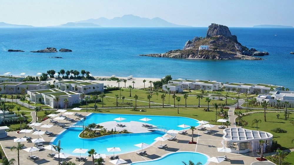 these-are-the-top-7-hotels-in-italy-spain-and-greece-on-tripadvisor
