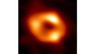 US-Forscher der National Science Foundation ( @NSF ) haben das erste Bild des supermassiven Schwarzen Lochs im Zentrum unserer Milchstraße veröffentlicht. 
