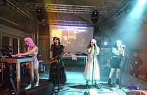 Les Pussy Riot sur scène au Funkhaus Berlin, en Allemagne, le 12 mai 2022