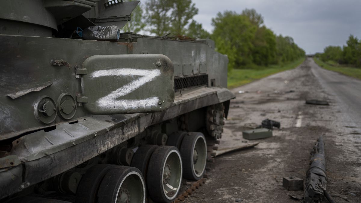 Vehículo militar ruso derribado en Ucrania