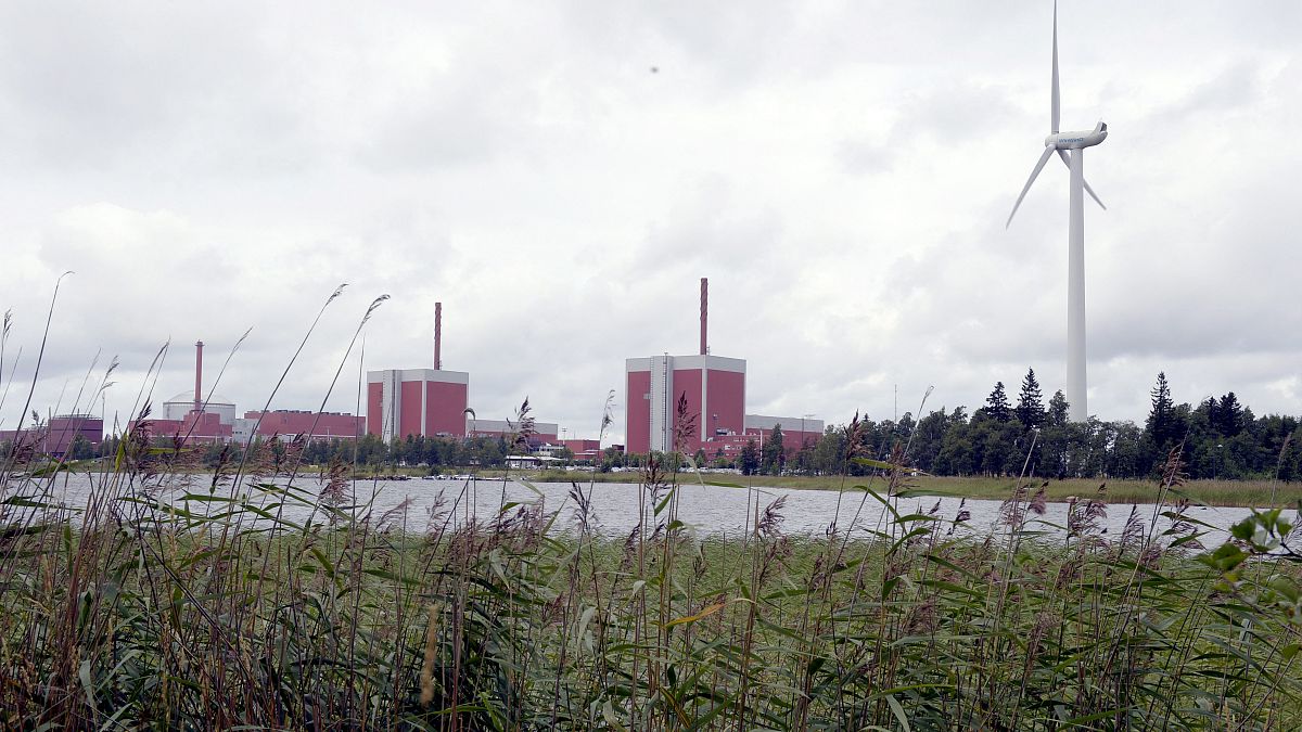 وحدات أولكيلوتو للطاقة النووية في يوراغوكي  في غرب فنلندا. 