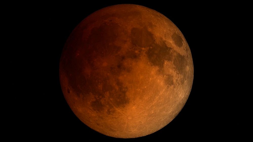 Gerhana bulan total: bulan akan tampak merah bagi banyak penduduk bumi yang beruntung