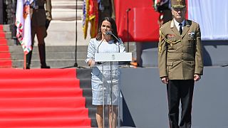 ovák Katalin köztársasági elnök beiktatási beszédet mond a díszceremónián az Országház előtt