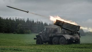 Ukrayna'nın doğusundaki Svyatohirsk'te çatışmalar devam ediyor