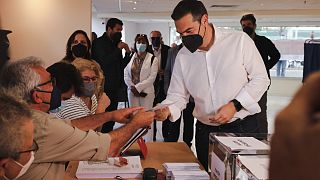 Ο Πρόεδρος του ΣΥΡΙΖΑ - Προοδευτική Συμμαχία, Αλέξης Τσίπρας προσήλθε να ψηφίσει για ανάδειξη Προέδρου και νέας ΚΕ του κόμματος, σε εκλογικό κέντρο στο Περιστέρι