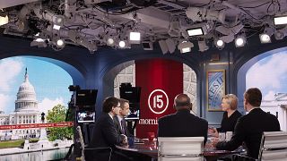 Ο πρωθυπουργός Κυριάκος Μητσοτάκης (2Α), μιλάει κατά τη διάρκεια της συνέντευξης στην εκπομπή ''Morning Joe'' του τηλεοπτικού δικτύου MSNBC