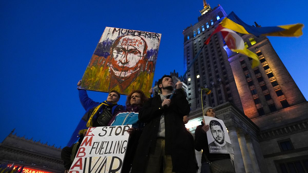Акция протеста против войны в Украине. Варшава, Польша